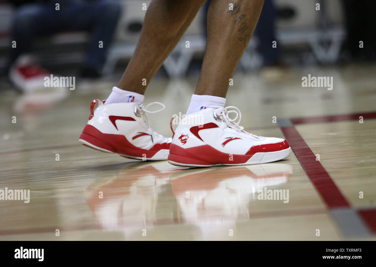 Houston Rockets guard Steve Francis sports some ANTA shoes during player  warm-ups prior to the Golden State Warriors vs. Houston Rockets game at  Toyota Center in Houston, Texas on December 5, 2008. (