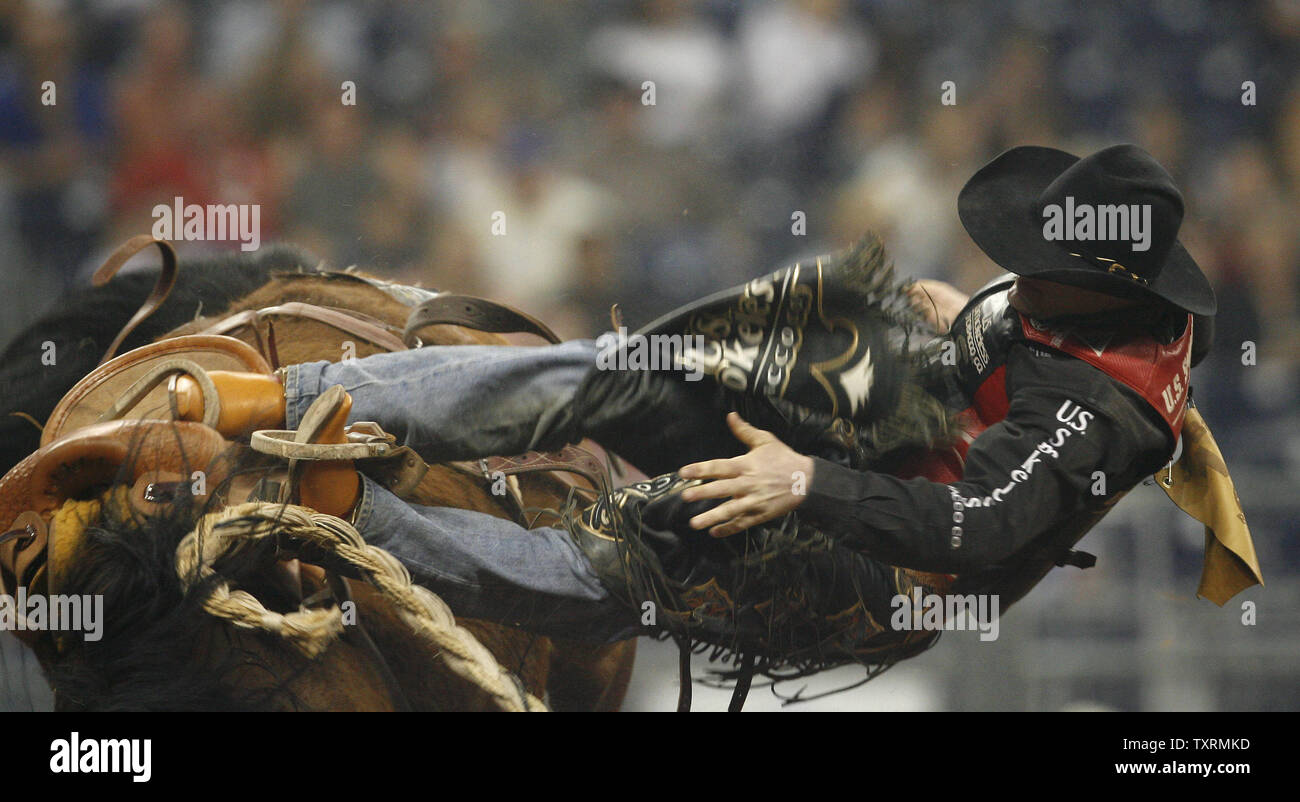 Thrown off horse hires stock photography and images Alamy