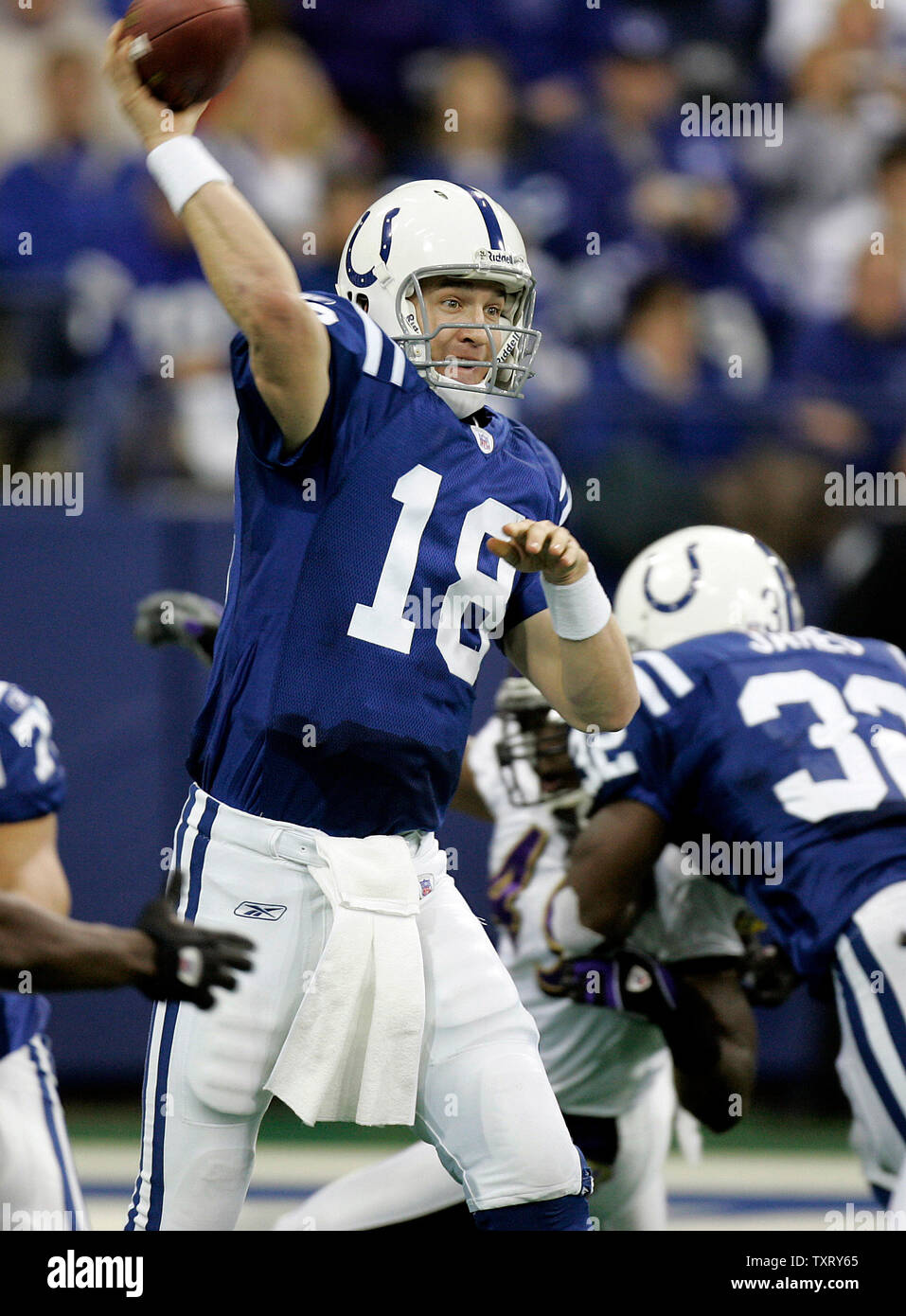 Peyton Manning falls to 1-3 vs. Colts