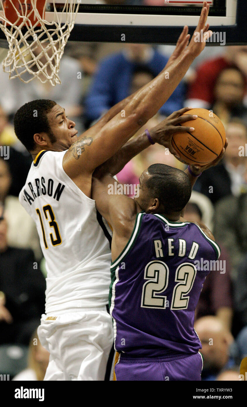 2006: Michael Redd drops 45 points on Kobe & the Lakers 