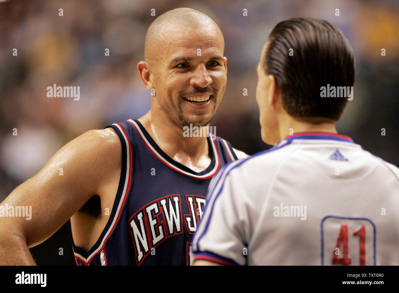 New Jersey Nets Jason Kidd (5) drives on Golden State Warriors Baron Davis  (L) in the first half at the Oracle Arena in Oakland, California on January  24, 2008. (UPI Photo/Terry Schmitt