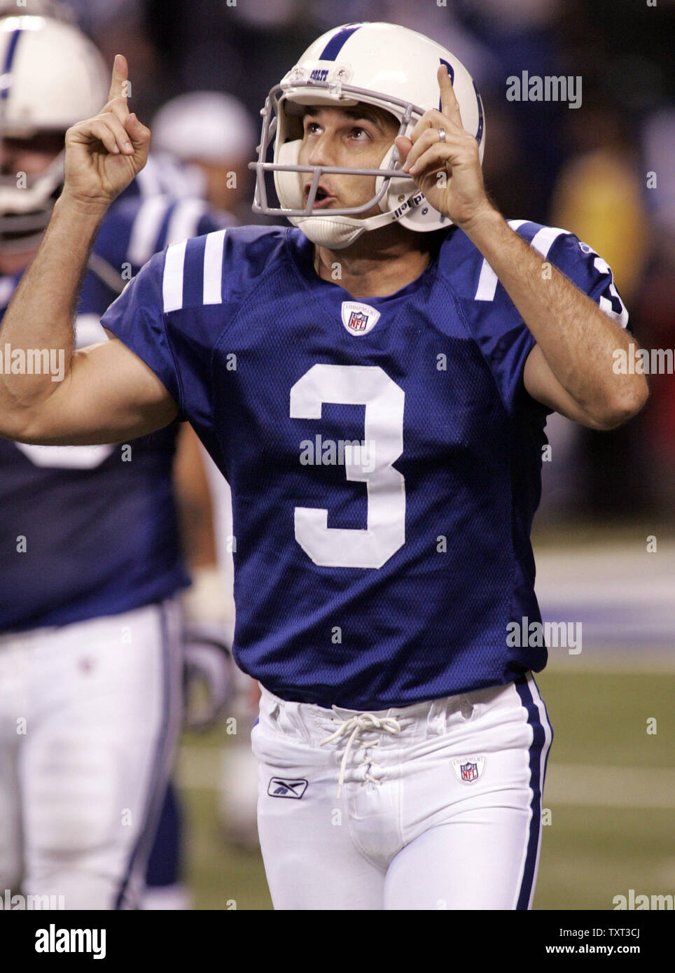 skarp svulst meget fint Indianapolis Colts kicker Matt Stover (3) celebrates his fourth quarter  field goal against the New York Jets in their AFC Championship Playoff game  at Lucas Oil Field in Indianapolis on January 24,
