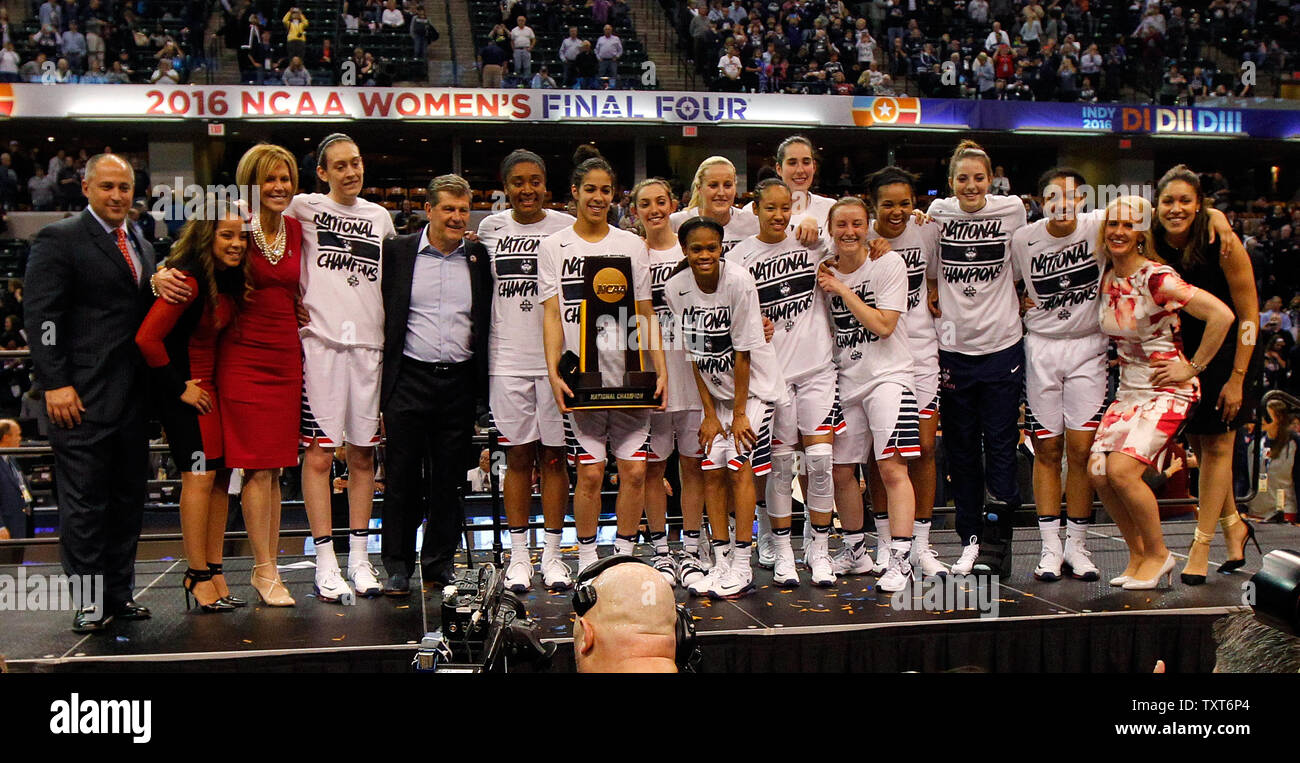 UConn Huskies' women's basketball team celebrate after defeating the  Syracuse University in the National Championship game of 2016 NCAA Division  I Women's Basketball Championship at Bankers Life Fieldhouse in  Indianapolis, Indiana, April