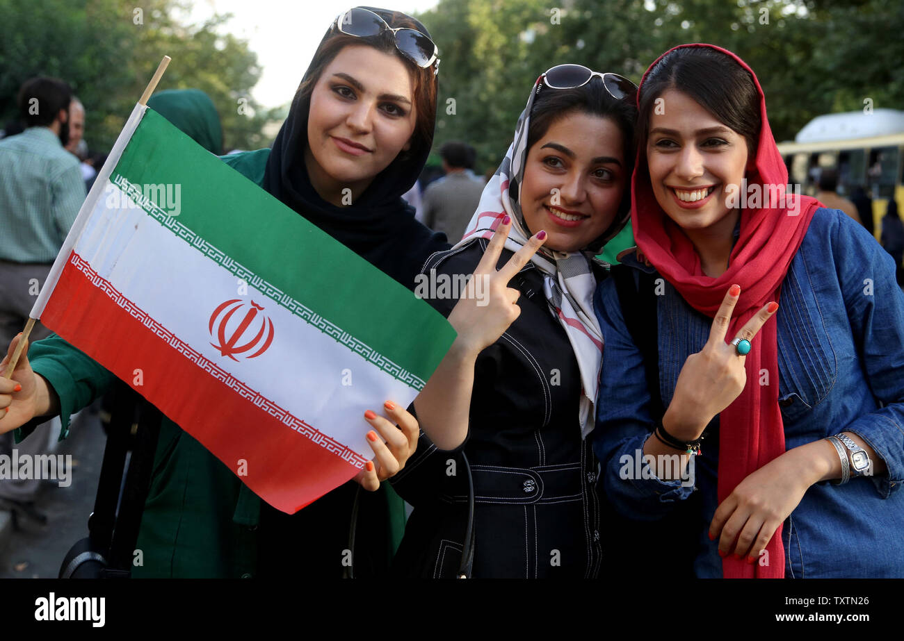 Иран изоляция. Иран люди внешность. Жители ирана. Иранцы люди. Иранские жители.