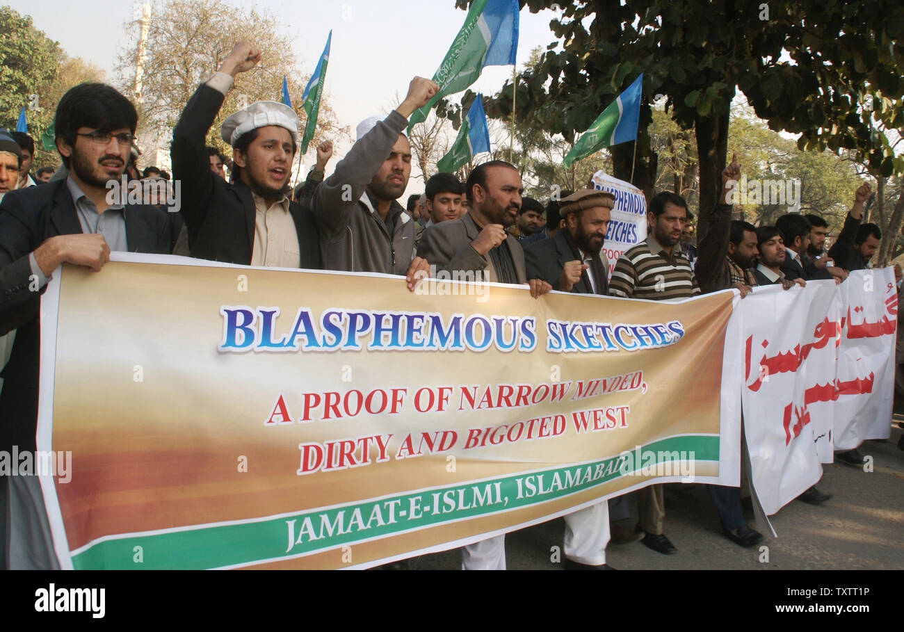 Supporters of Pakistani political and Islamic party Jammat-e-Islami (JI) chant slogans during a protest against the religious caricatures published by French satirical newspaper Charlie Hebdo in Islamabad, Pakistan on January 16, 2014.   Photo by Sajjad Ali Qureshi/UPI Stock Photo