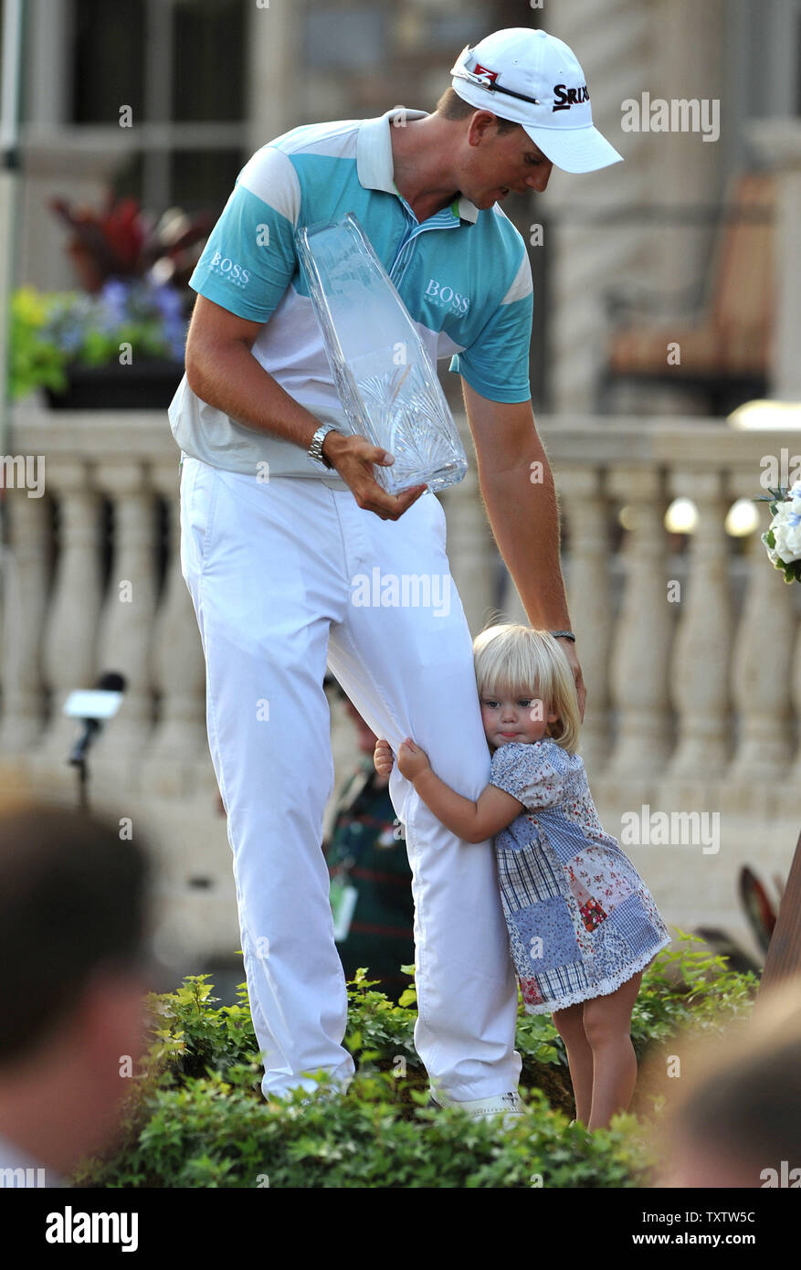 Four hugs a day hires stock photography and images Alamy