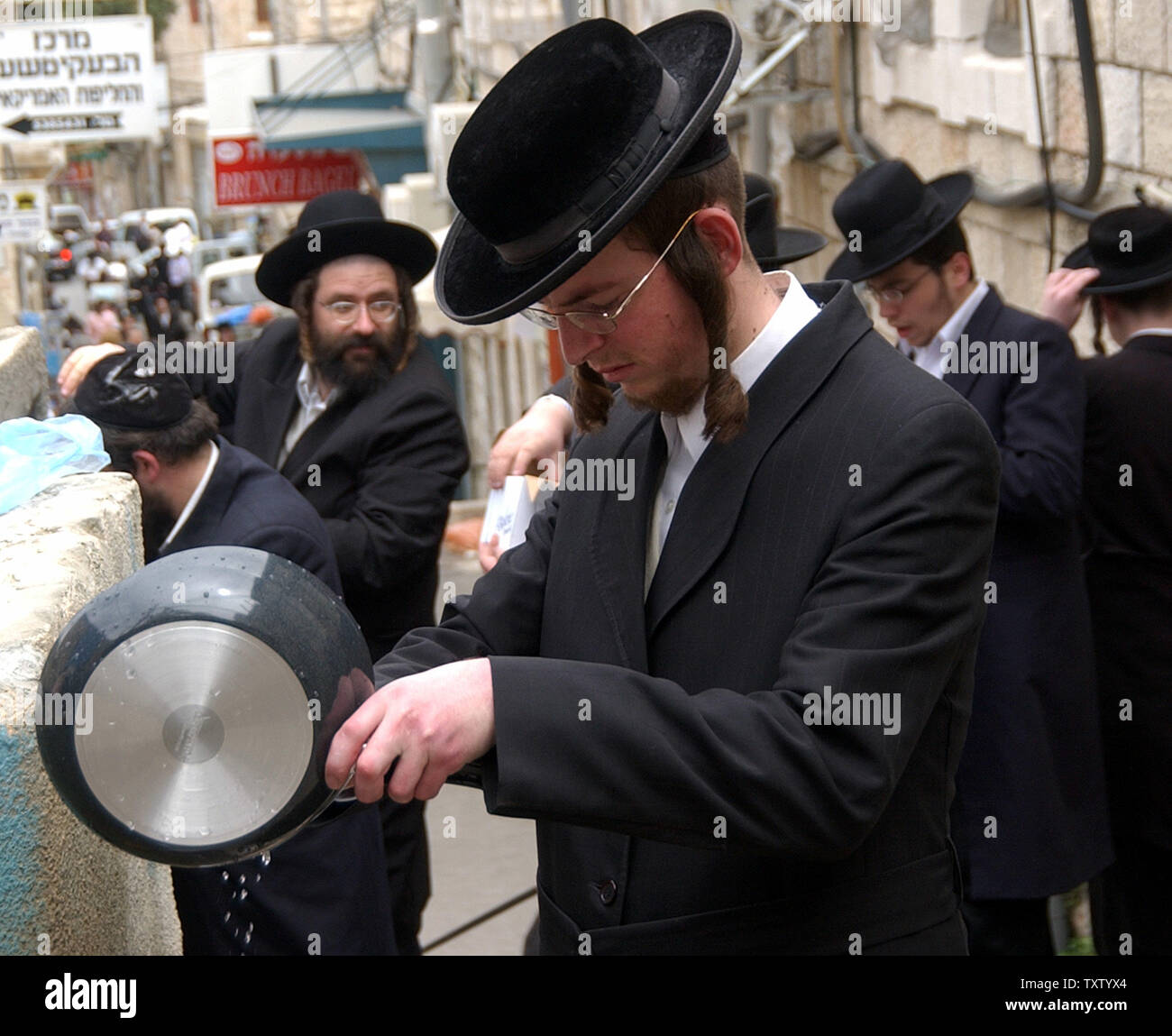 Hebrew slaves hires stock photography and images Alamy
