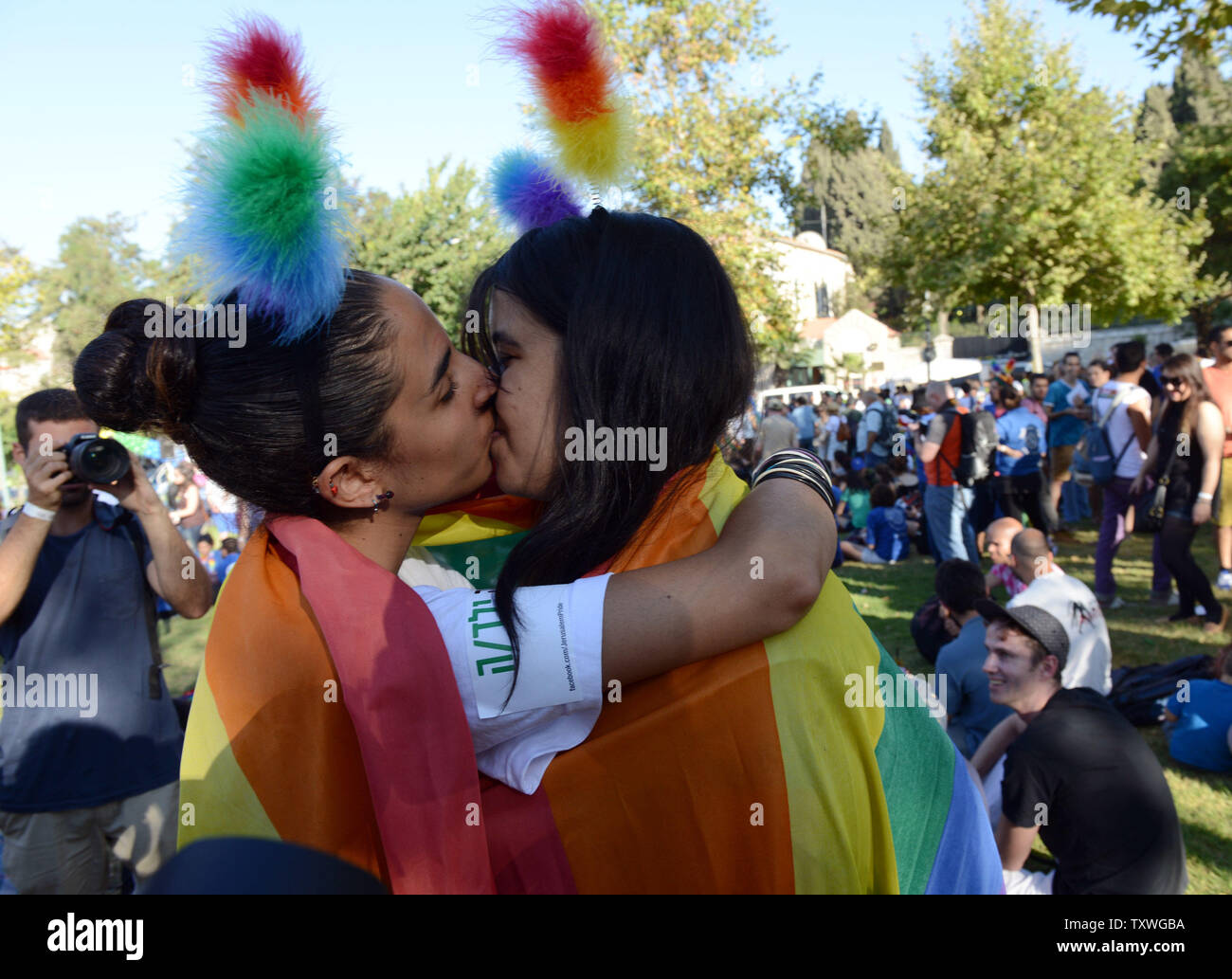 Lesbian Kissing On Bed