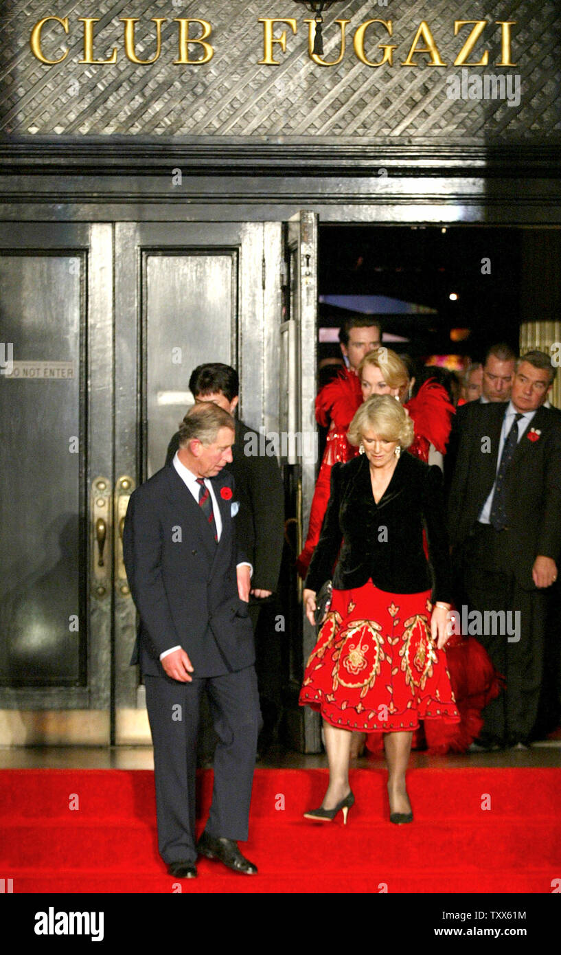 Prince Charles, The Prince of Wales, and his wife Camilla, The Duchess of Cornwall leave the Club Fugazi after attending a performance of Beach Blanket Babylon in San Francisco, California on November 6, 2005. (UPI Photo/Ken James) Stock Photo