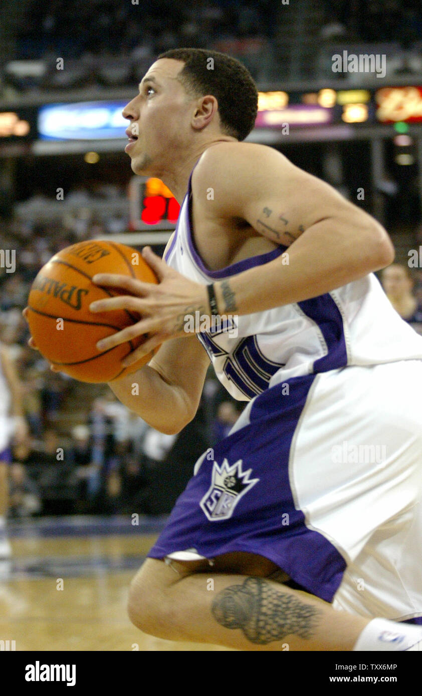 kings mike bibby jersey
