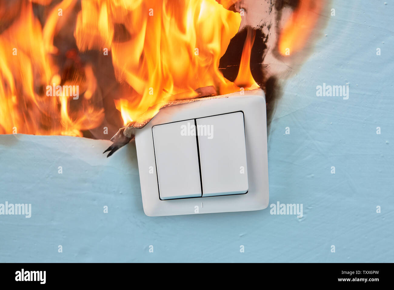 Broken light switch hires stock photography and images Alamy