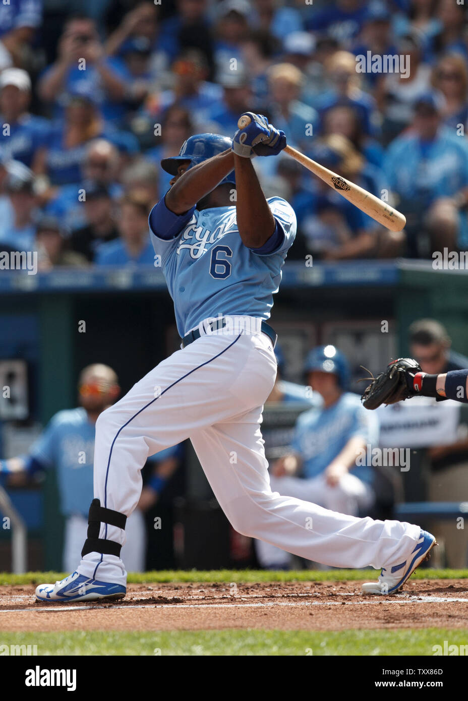 Kansas City Royals center fielder Lorenzo Cain (6) hits a single