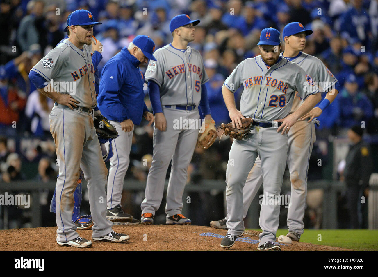 New York Mets' Manager Terry Collins watches batting practice before game 2  of the World Series against the Kansas City Royals at Kauffman Stadium in Kansas  City, Missouri on October 28, 2015.