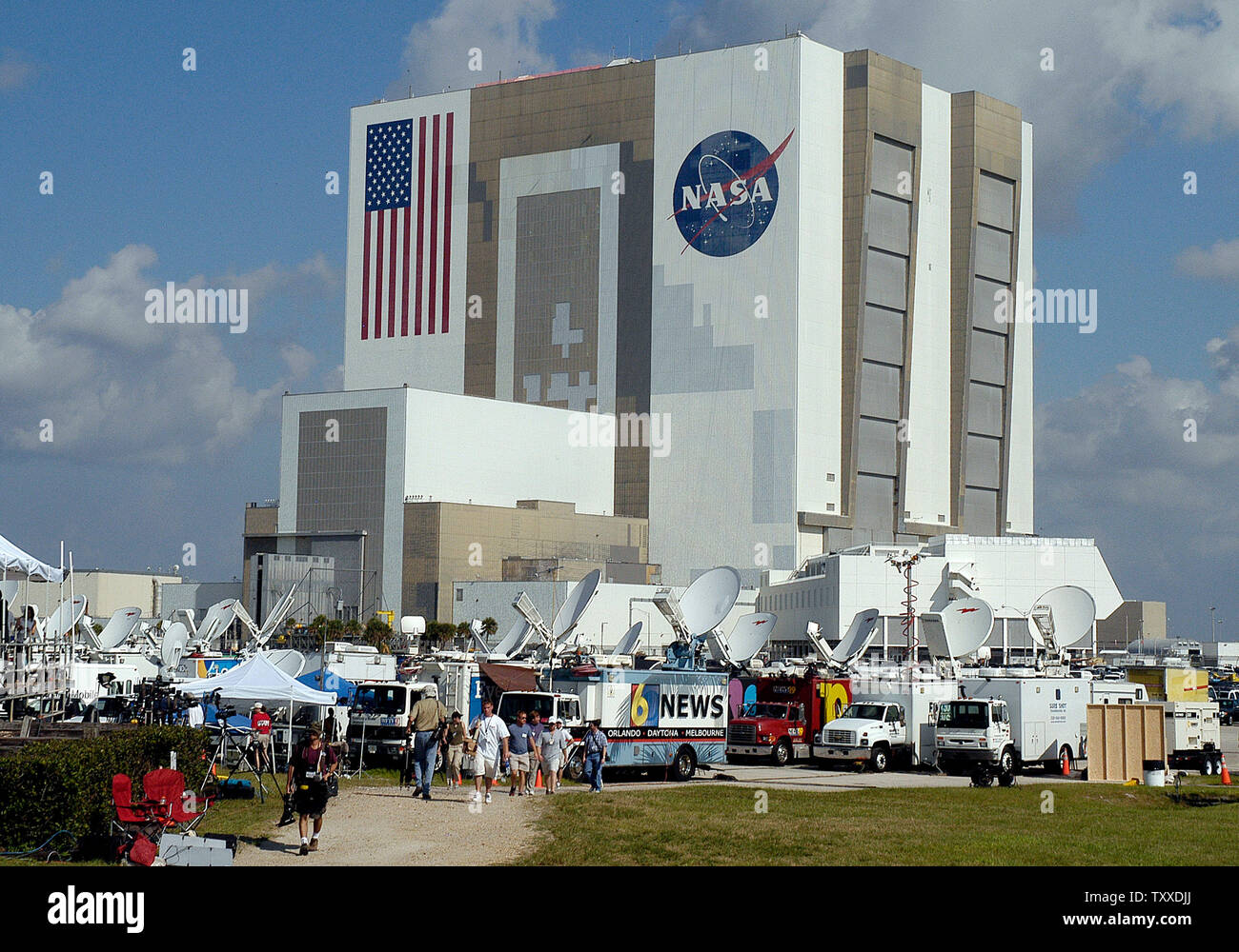 More than a thousand members of the media are on hand to view the launch of Space Shuttle Discovery at Kennedy Space Center in Cape Canaveral, Fl., on July 26, 2005.   (UPI Photo/Marino-Cantrell) Stock Photo