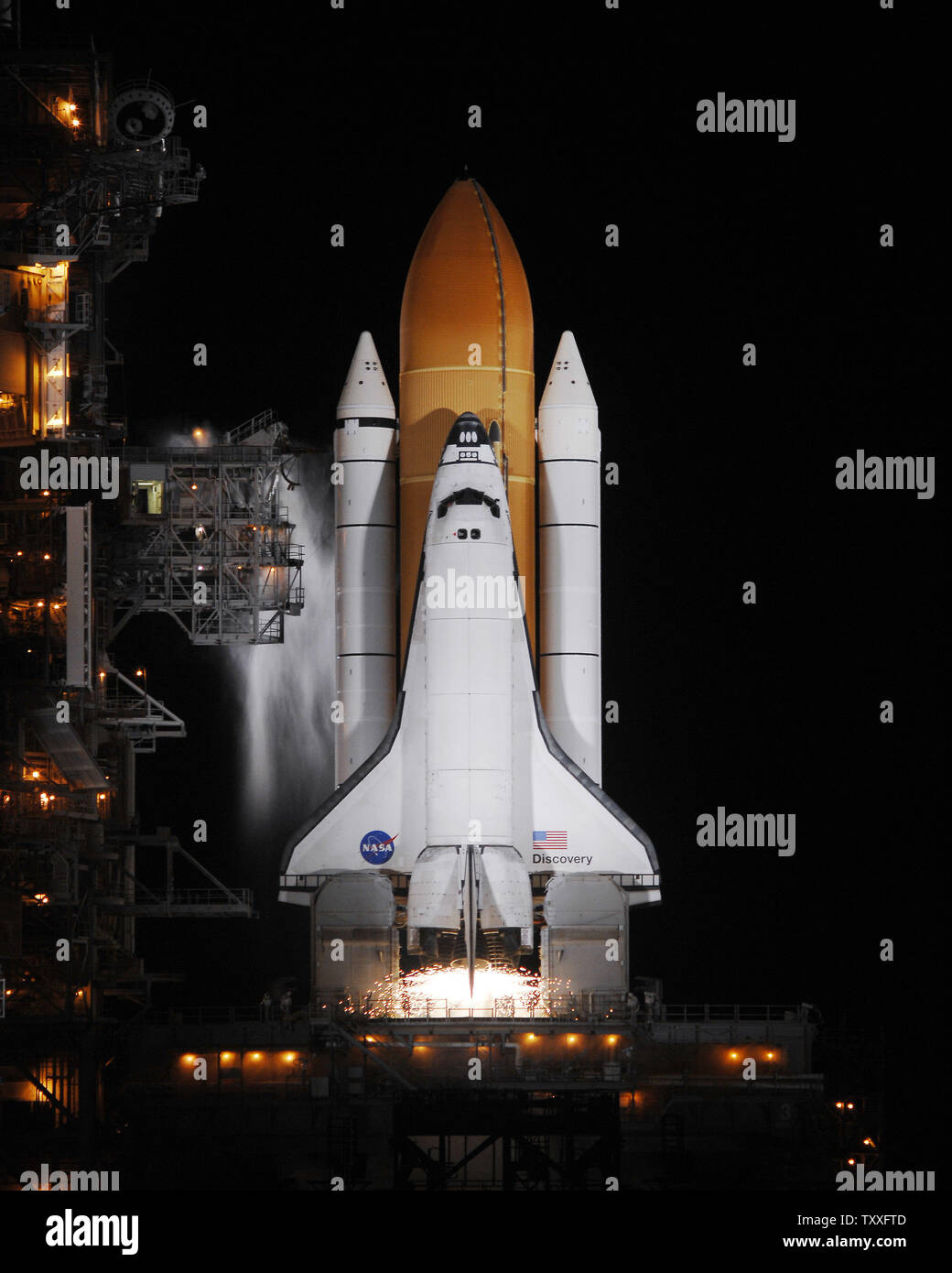 Test Firing Space Shuttle 8X12 PHOTOGRAPH SSME Space Shuttle Main Engine