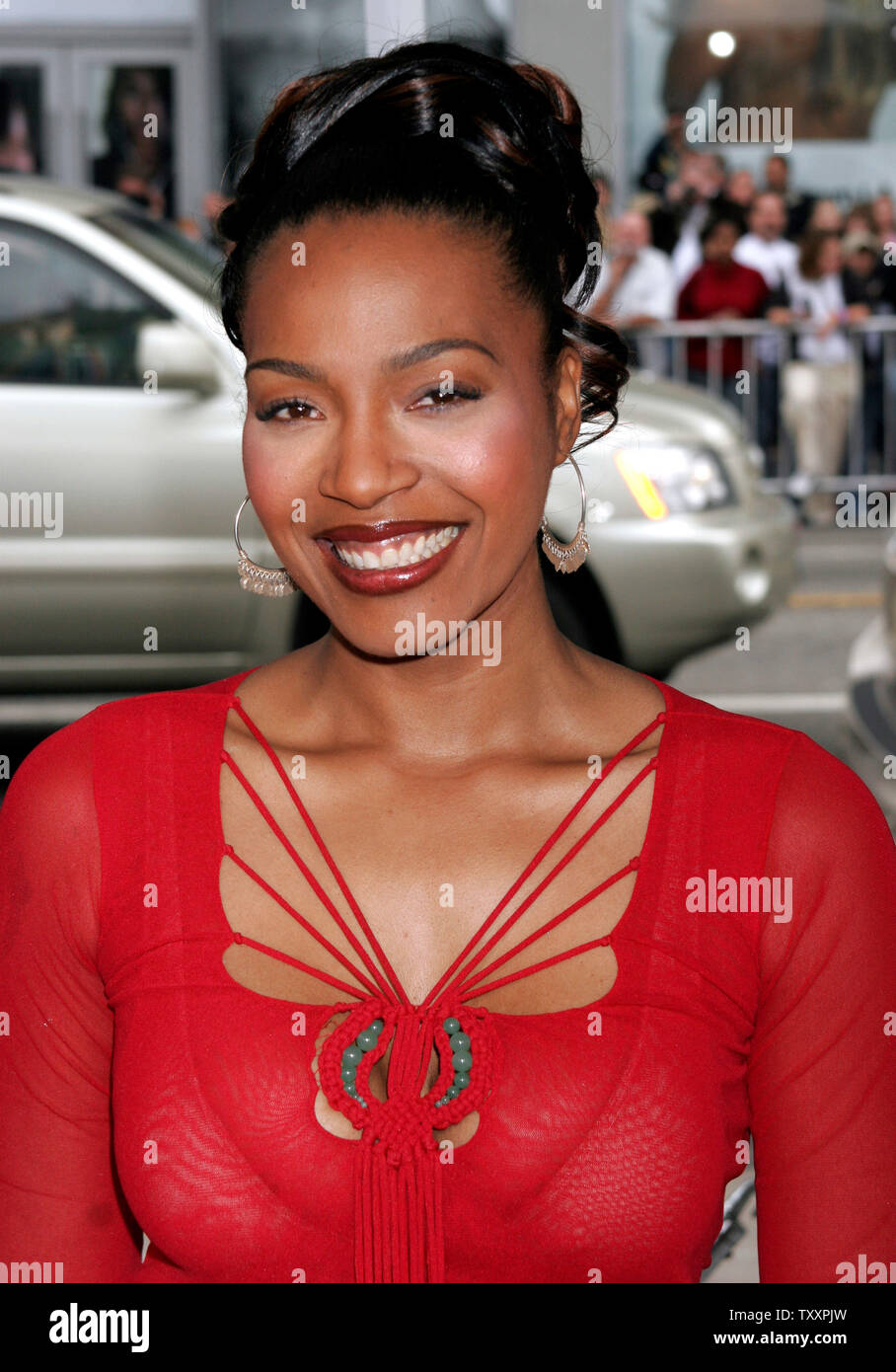 Actress and cast member Nona Gaye poses for photographers at the November 7, 2004 Los Angeles  premiere of the new animated film 'Polar Express'. The film, starring Tom Hanks, is  based on the children's book of the same name and directed by Robert Zemeckis, opens in the United States November 10. (UPI Photo/Francis Specker) Stock Photo