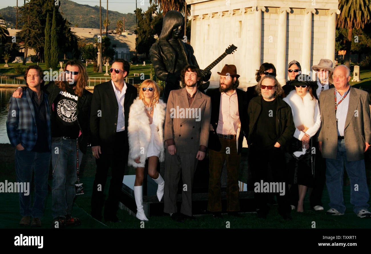 Johnny ramone hi-res stock photography and images - Alamy