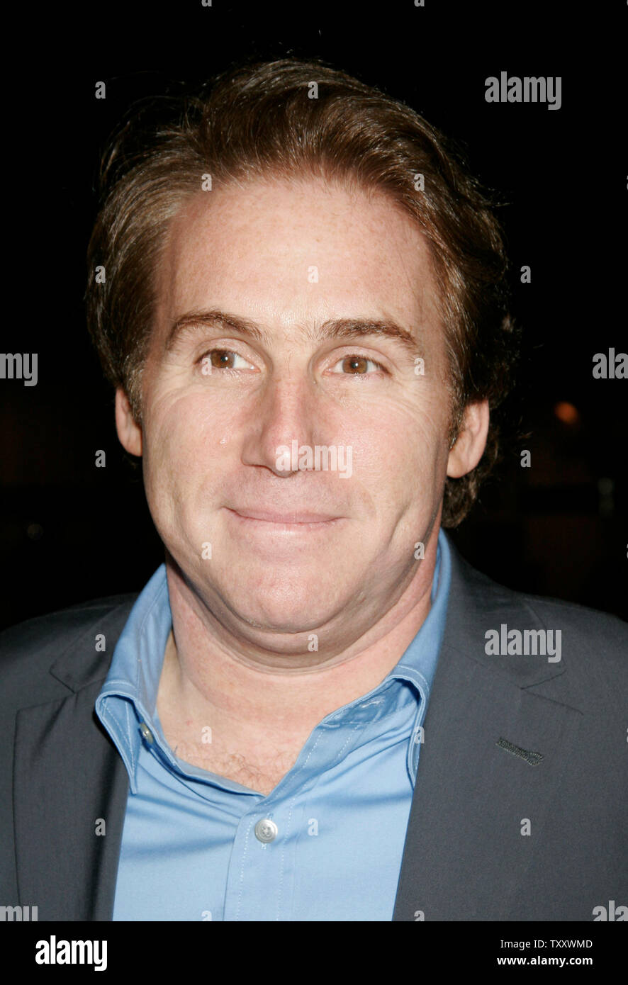 Director and actor Mike Binder arrives at the March 3, 2005 Los Angeles