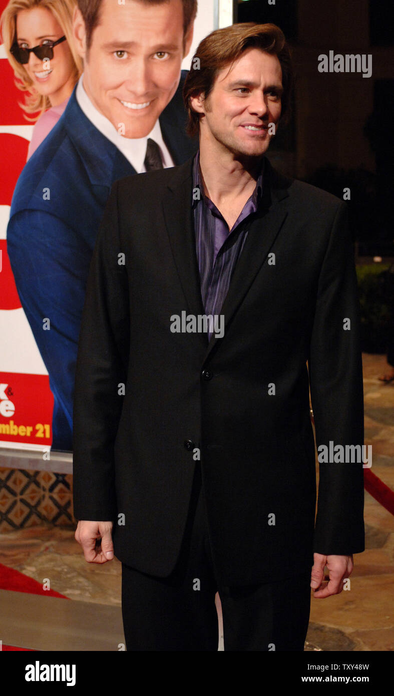 Jim Carrey, who costars with Tea Leoni in the updated version of the