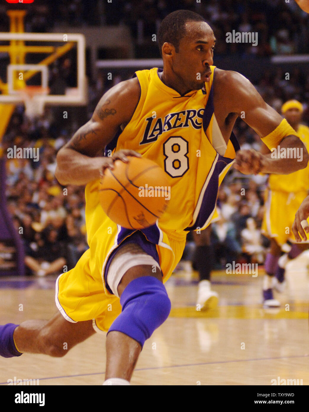 Kobe Bryant Breaks Scoring Record In His Final NBA Game
