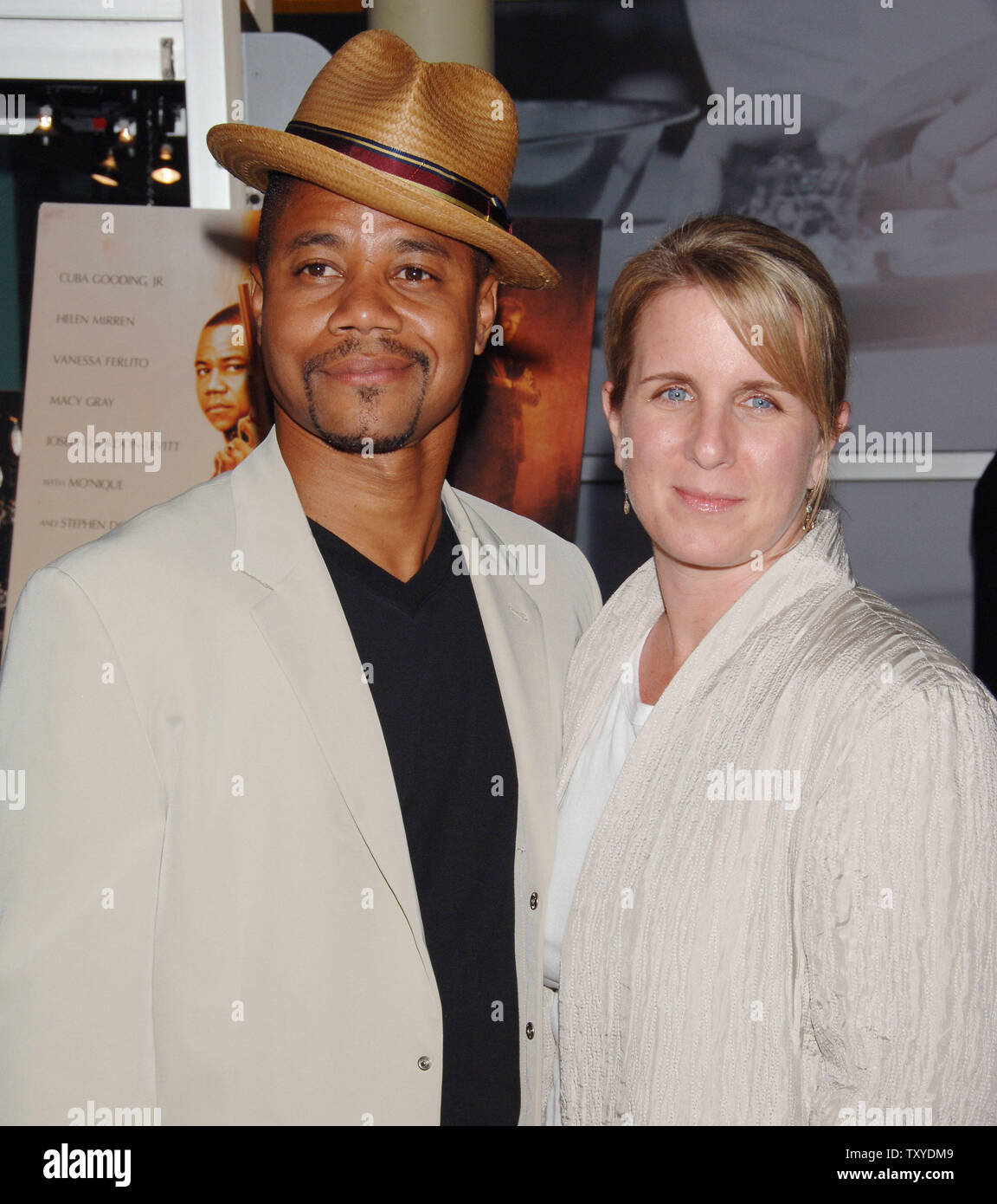 Cuba Gooding Jr. (R), who stars in the motion picture thriller 'Shadowboxer' arrives with his wife Sara for the premiere of the film at the Arclight Cinerama Dome in the Hollywood section of Los Angeles, California on July 19, 2006. (UPI Photo/Jim Ruymen) Stock Photo