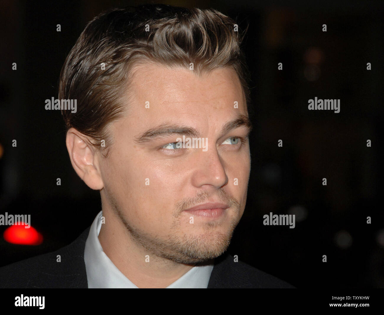 Actor Leonardo DiCaprio, star of the new motion picture drama 'Blood Diamond', arrives for the premiere of the film at Grauman's Chinese Theatre in the Hollywood section of Los Angeles on December 6, 2006. The film, set in Sierra Leone is about a quest to recover a rare diamond. (UPI Photo/Jim Ruymen) Stock Photo