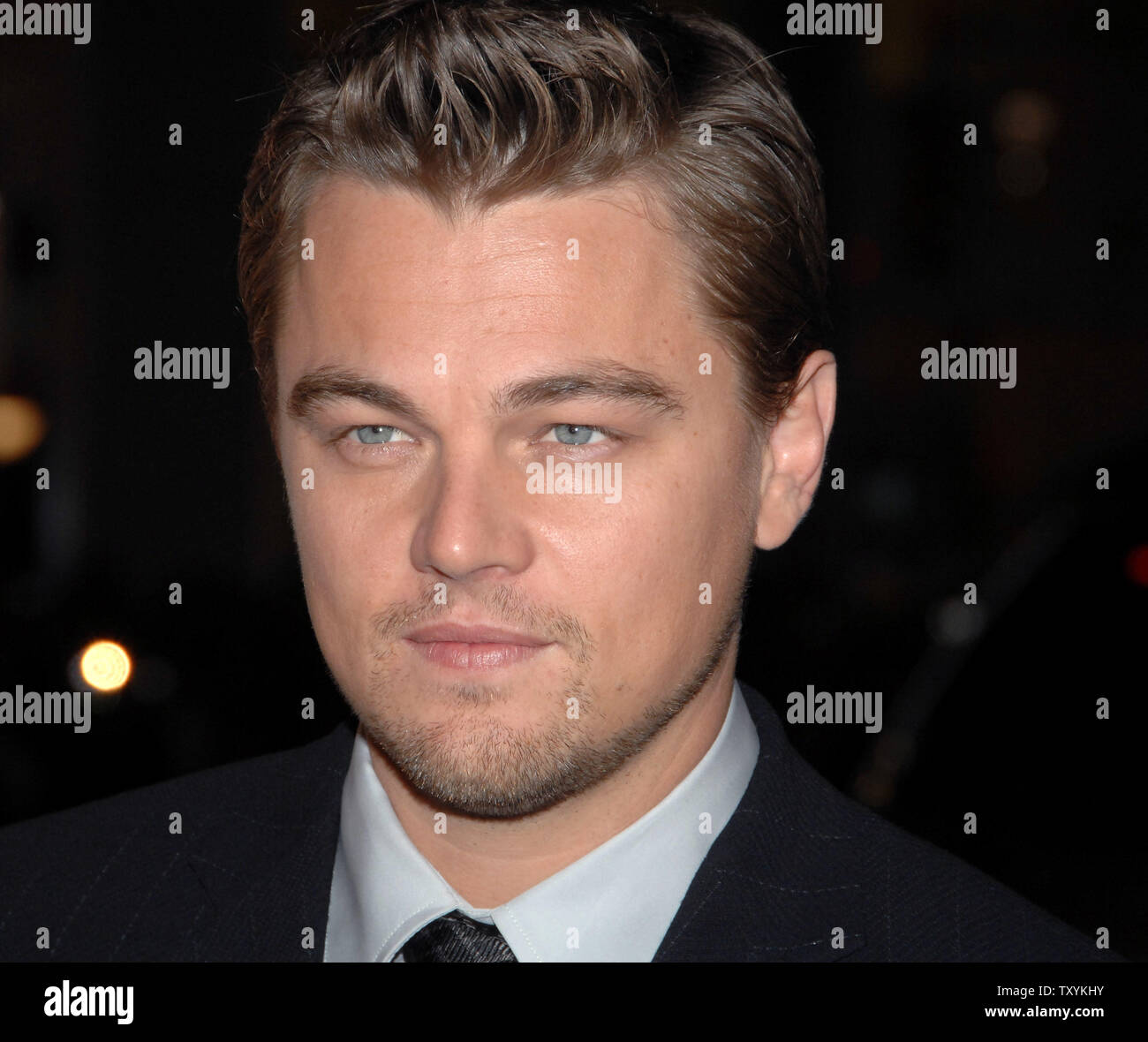 Actor Leonardo DiCaprio, star of the new motion picture drama 'Blood Diamond', arrives for the premiere of the film at Grauman's Chinese Theatre in the Hollywood section of Los Angeles on December 6, 2006. The film, set in Sierra Leone is about a quest to recover a rare diamond. (UPI Photo/Jim Ruymen) Stock Photo