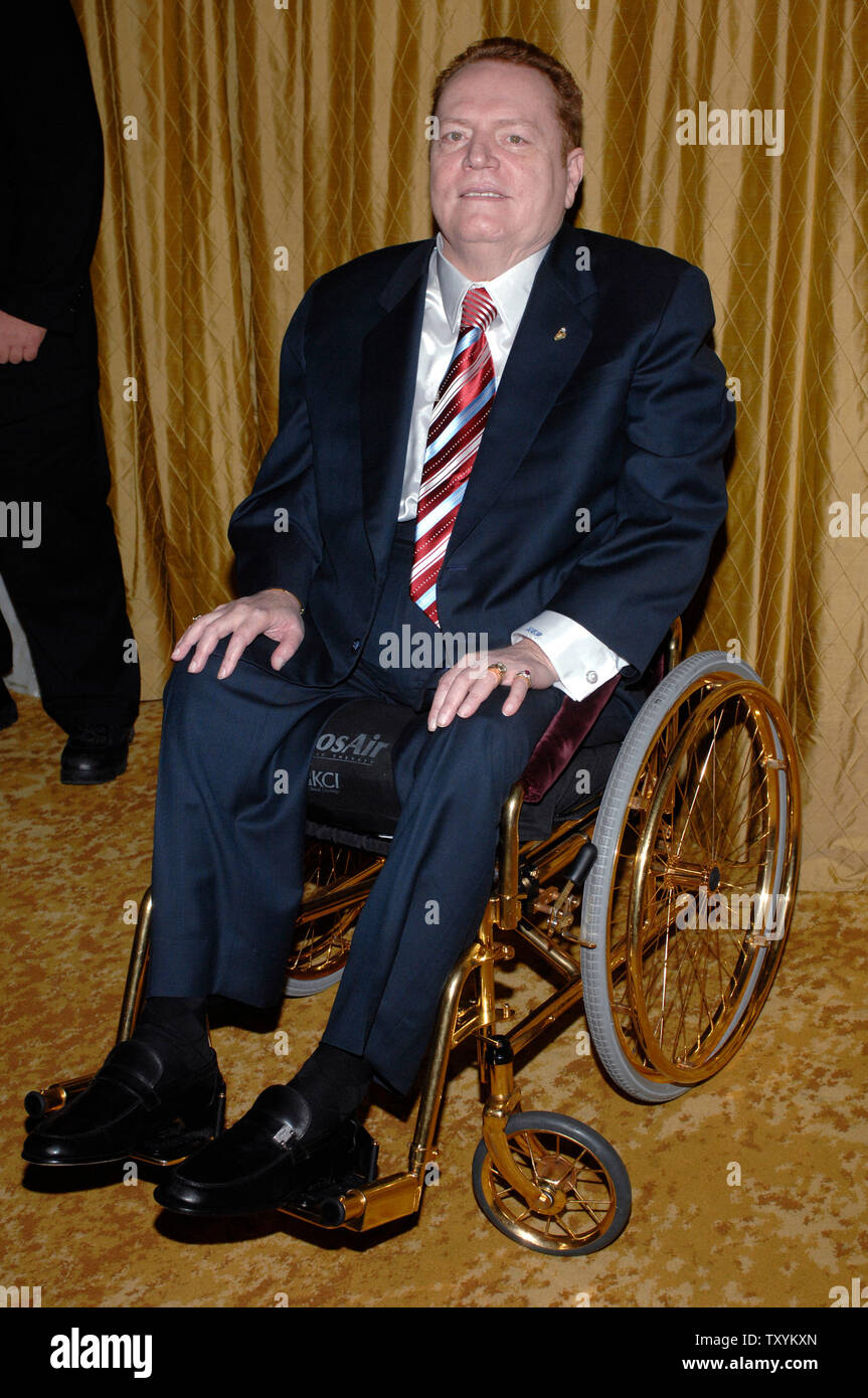 Larry flynt hi-res stock photography and images - Alamy