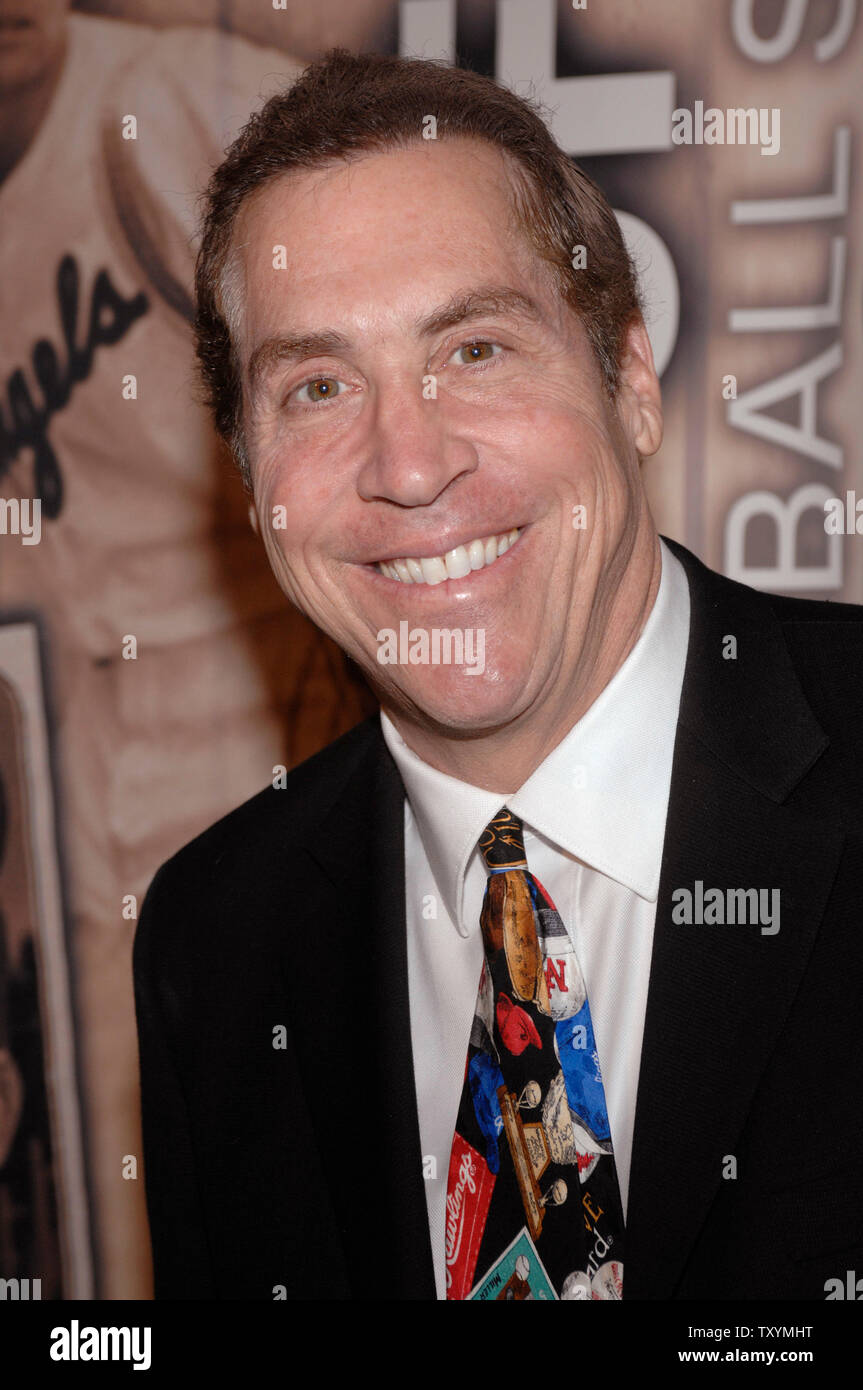 Sportscaster Roy Firestone attends the fourth annual 'In the Spirit of the Game' auction and dinner event to support the Professional Baseball Scouts Foundation held at the Beverly Hilton Hotel in Beverly Hills, California on January 6, 2007. (UPI Photo/ Phil McCarten) Stock Photo