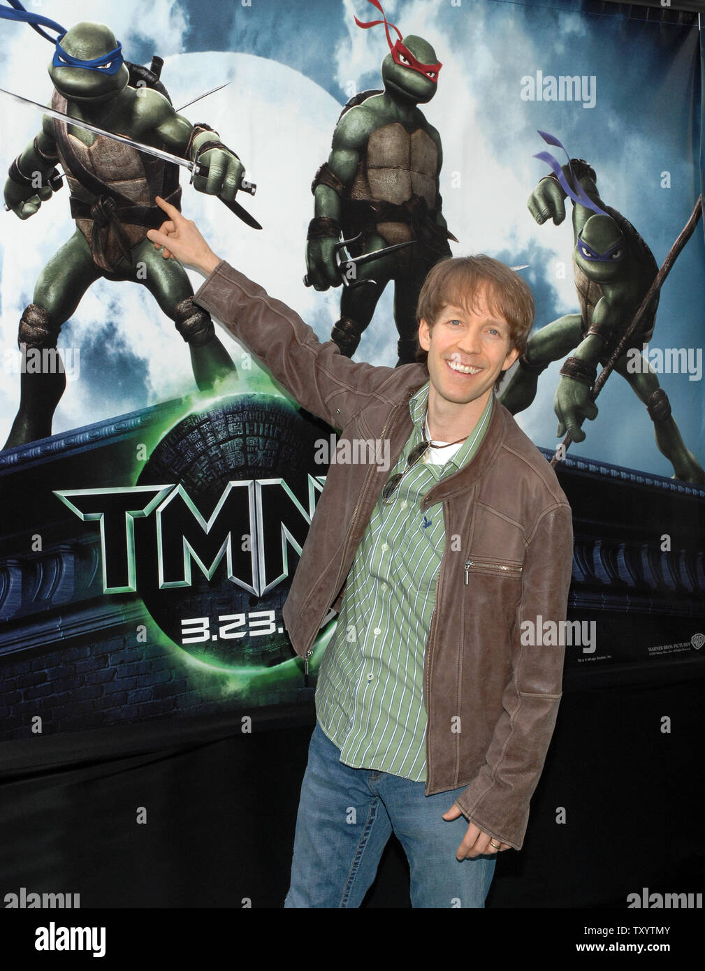 James Arnold Taylor, who voices the character Leonardo in the animated