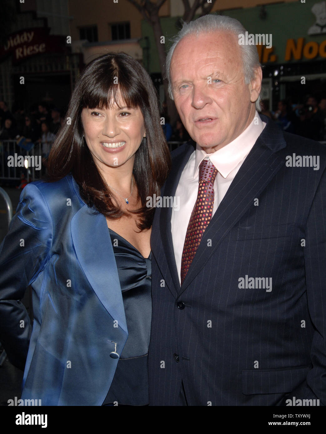 Anthony Hopkins (R), a cast member in the motion picture thriller