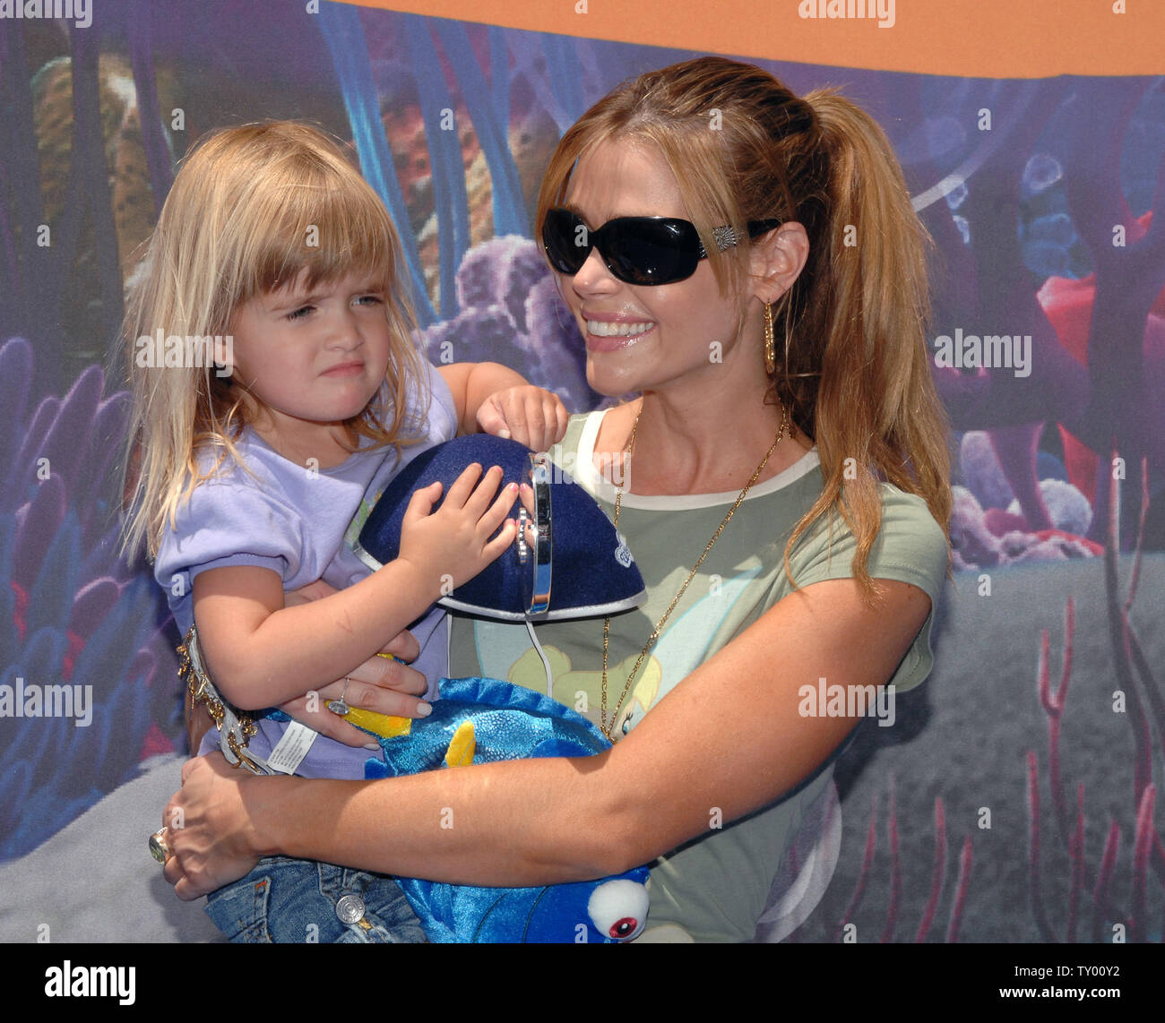 Actress Denise Richards and her daughter Sam arrive for the celebrity