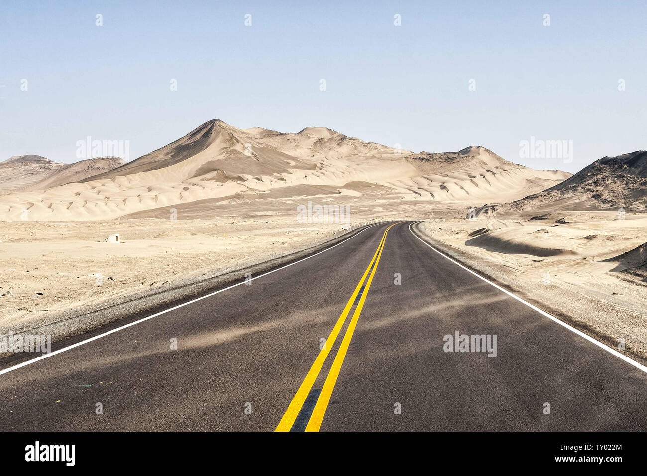Carretera panamericana sur hires stock photography and images Alamy