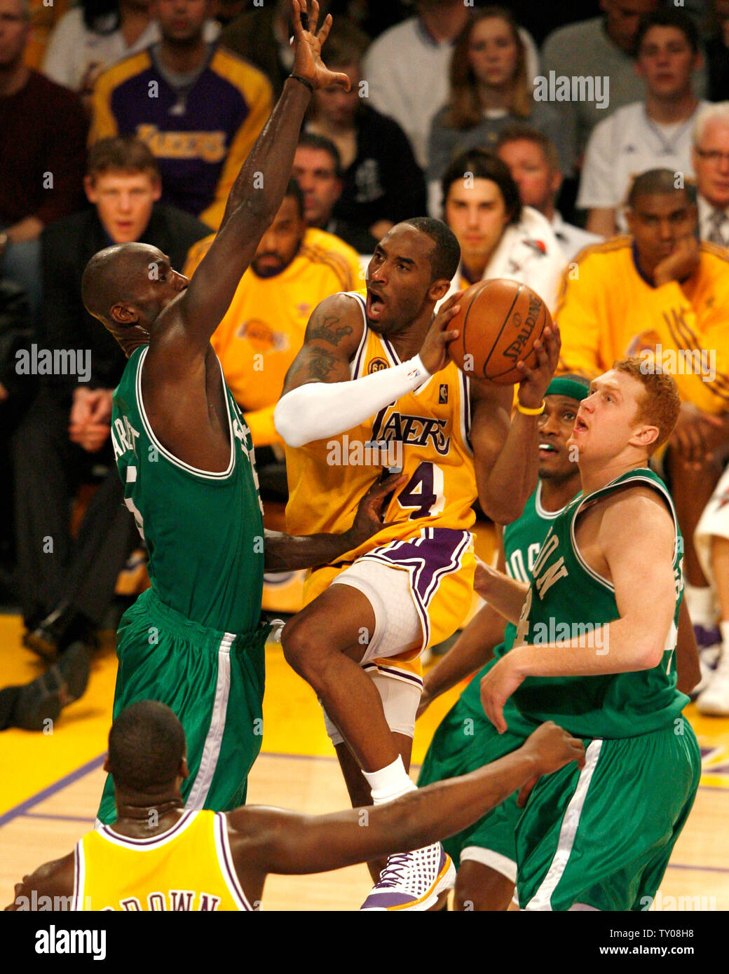 Celtics kevin garnett looks on hi-res stock photography and images - Alamy