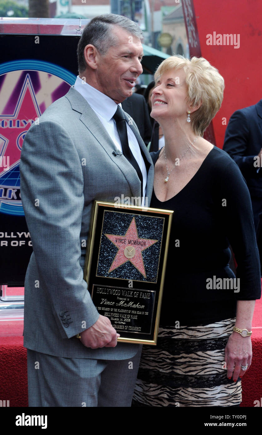 Vince mcmahon linda mcmahon hires stock photography and images Alamy