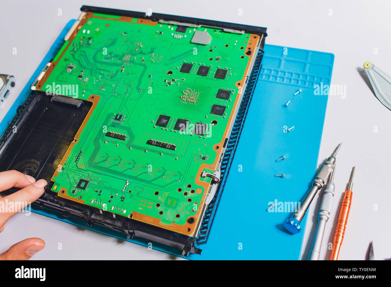 console cleaning service