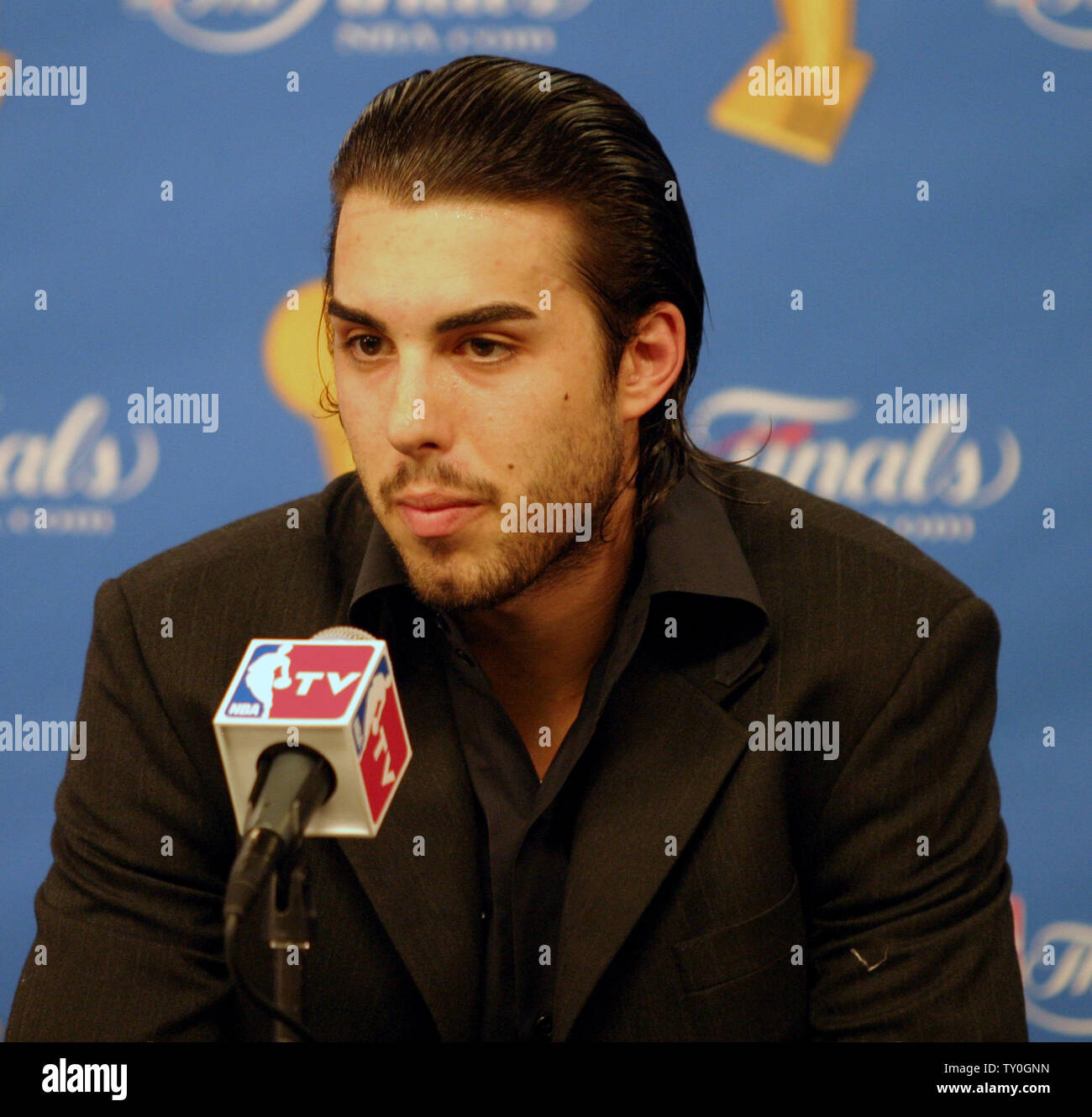 Los Angeles Lakers' Sasha Vujacic speaks with reporters during a post-game news conference following Game 3 of the NBA finals at Staples Center in Los Angeles on June 10, 2008. The Lakers defeated the Boston Celtics 87-81 to stave off a 3-0 hole in the best-of-seven series. The Celtics lead the series 2-1.  (UPI Photo/Lazlo Fitz) Stock Photo