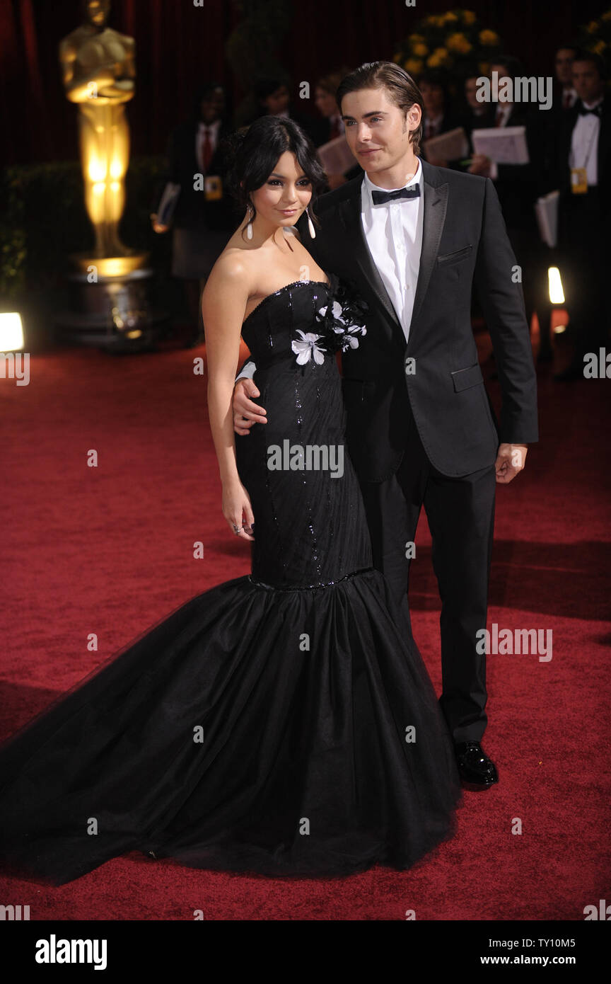 Vanessa Hudgens and Zac Efron arrive at the 81st Academy Awards in ...