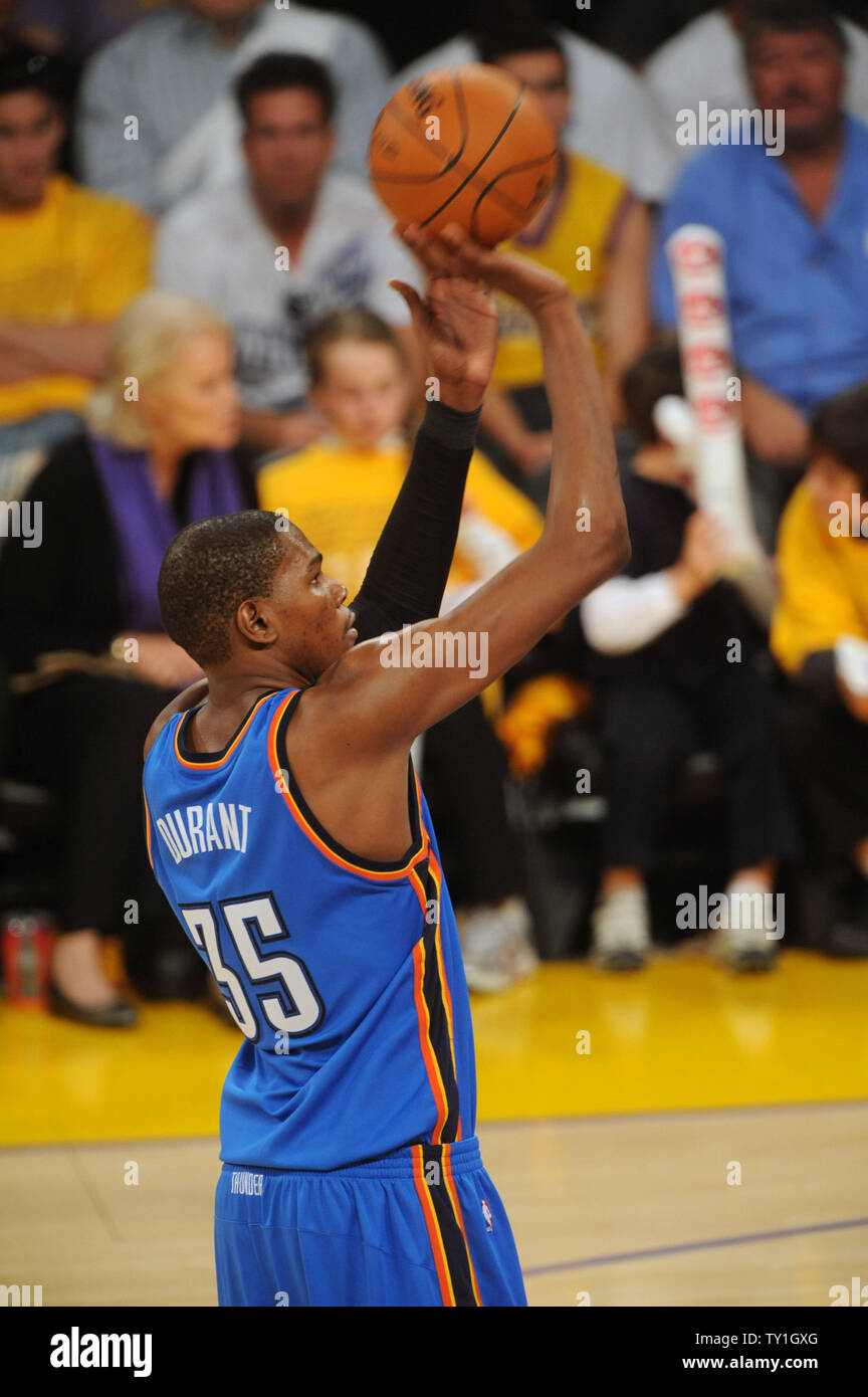 Kevin Durant of the Golden State Warriors shoots a free throw