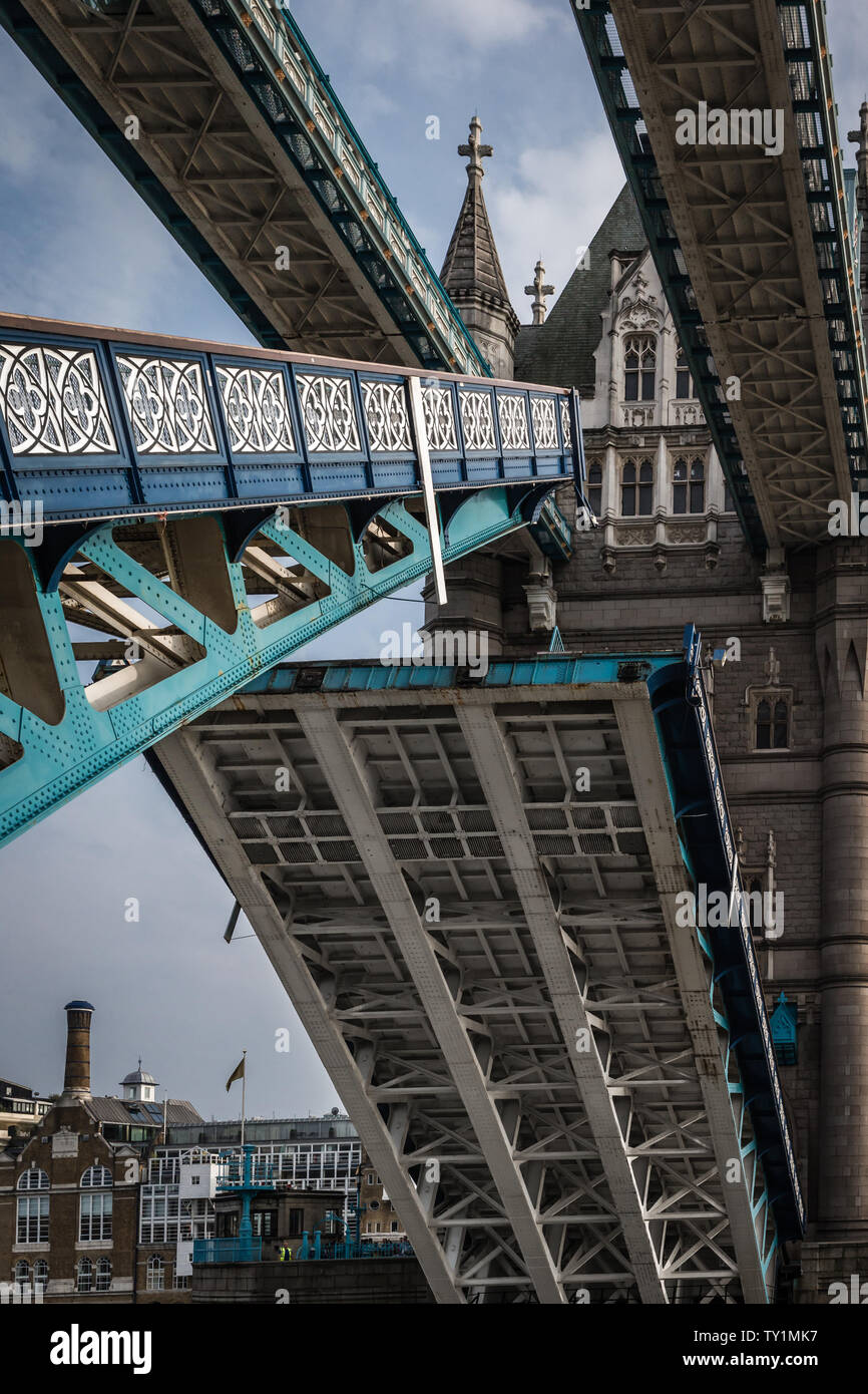 Tower bridge road history hi-res stock photography and images - Alamy