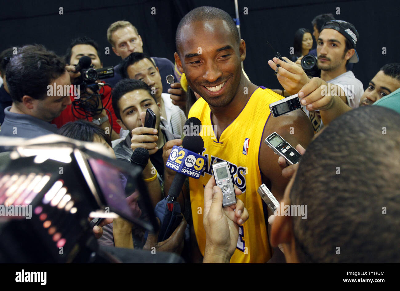 Los Angeles Laker's Kobe Bryant talks to reporters during the media day at the Lakers training facility in El Segundo, Ca., on September 25, 2010 (UPI Photo/Lori Shepler) Stock Photo