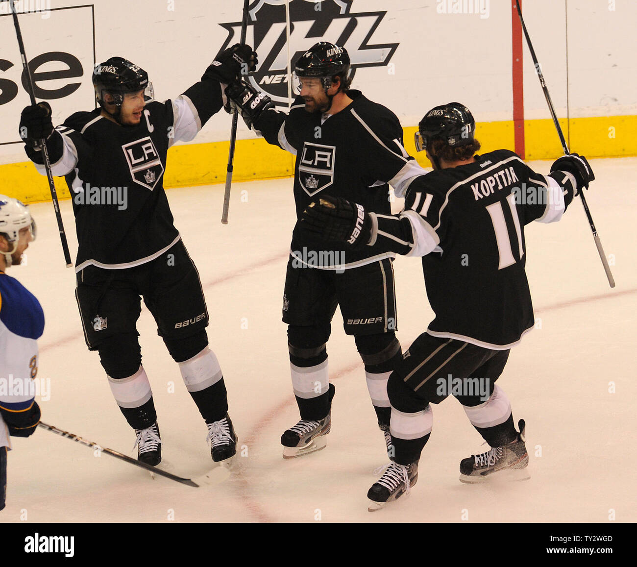 Los Angeles Kings right wing Dustin Brown (23) celebrates with the