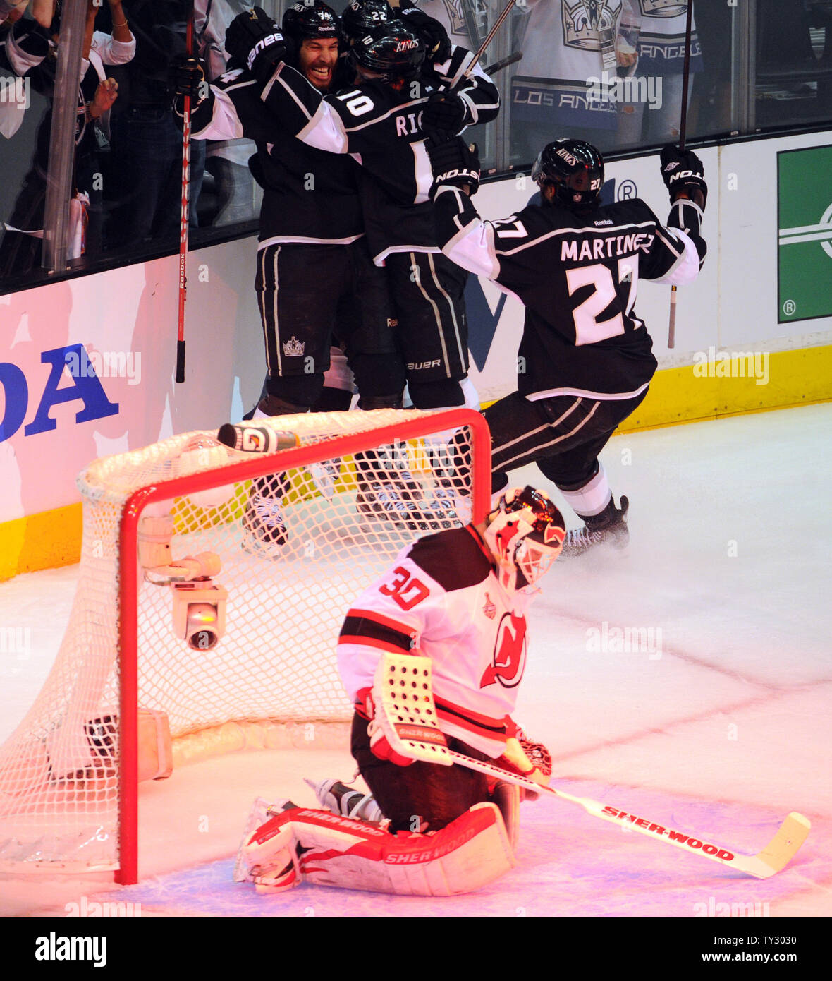 los angeles kings pink jersey