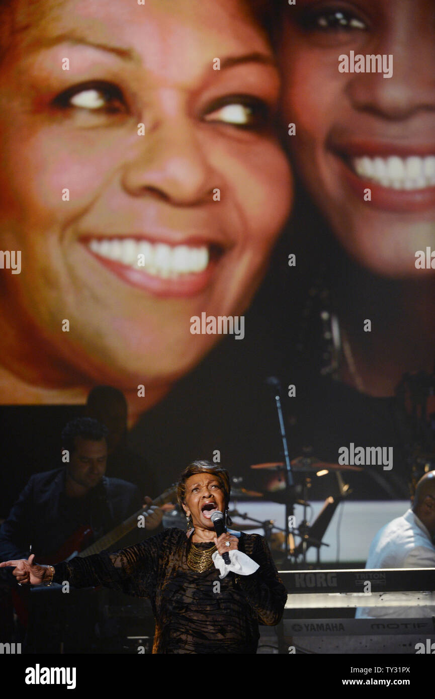 Singer Cissy Houston performs a tribute to her daughter Whitney Houston, during the BET Awards 12, at the Shrine Auditorium in Los Angeles on July 1, 2012.  UPI/Jim Ruymen Stock Photo