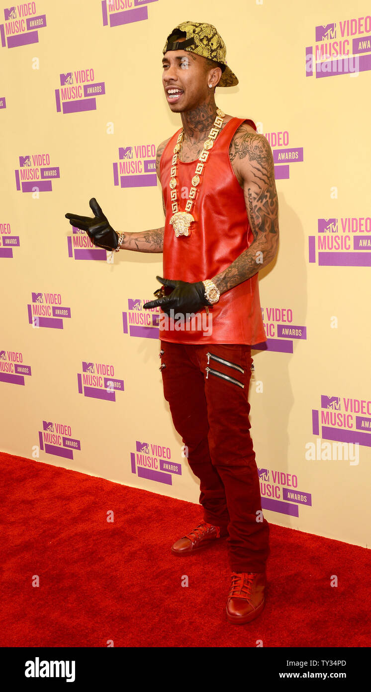Rapper Tyga arrives for the MTV Video Music Awards at Staples Center in ...