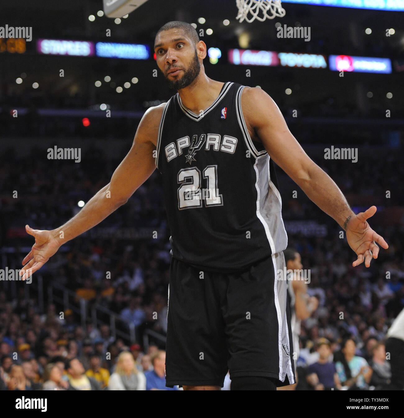 Spurs Playoffs Pop-Up Shop Photo Gallery