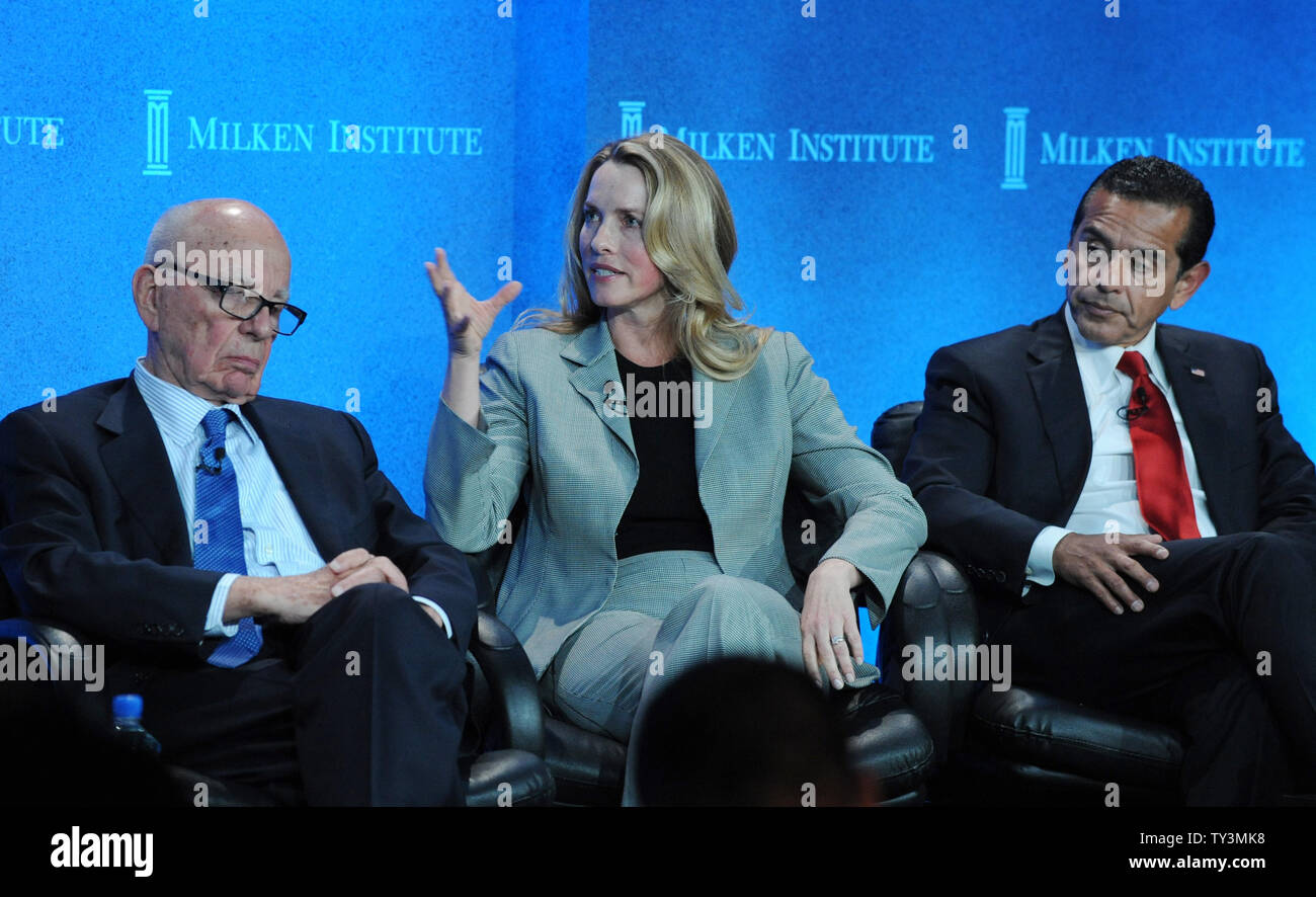Rupert Murdochn Chairman And Ceo New Corporation Laurene Powell Jobs Founder And Chair Emerson Collective And Los Angeles Mayor Antonio Villaraigosa L R Participate In The Immigration Strategy For The Borderless Economy Panel