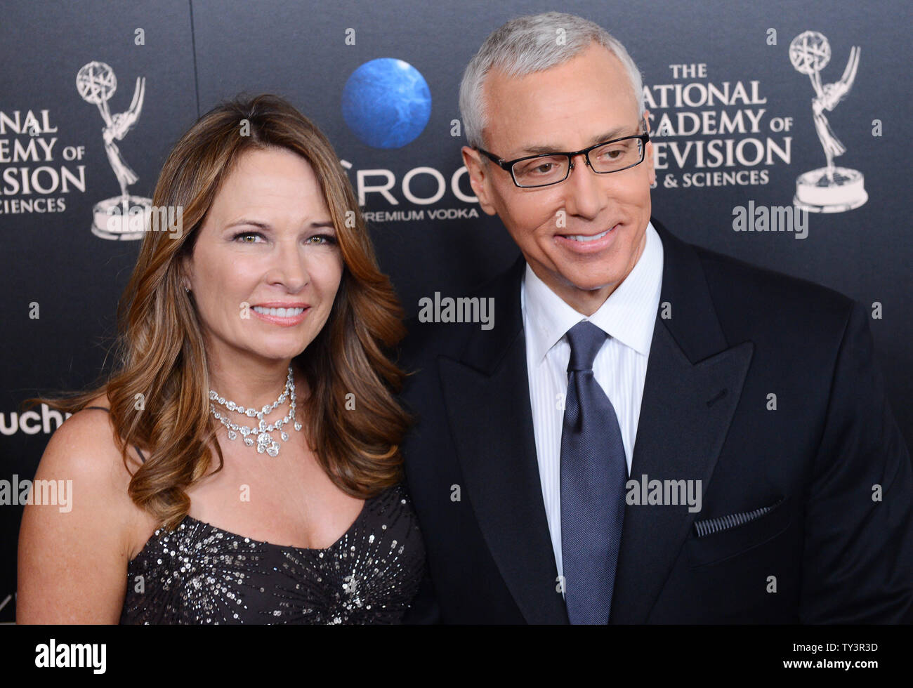 Dr drew pinsky wife susan hi-res stock photography and images - Alamy
