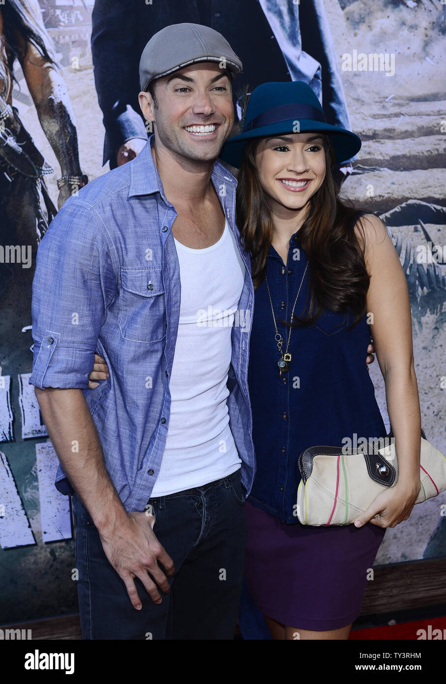 Diana degarmo and ace young hires stock photography and images Alamy