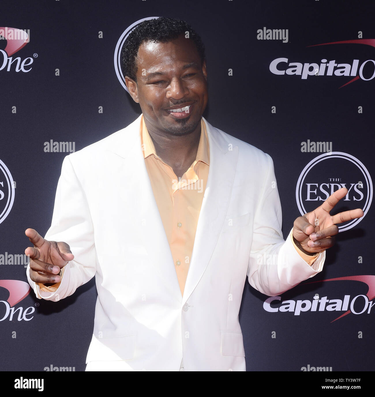 Boxer 'Sugar' Shane Mosley attends the 2013 ESPY Awards at the Nokia ...